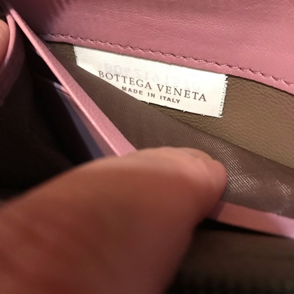 Bottega Veneta zippy wallet in pink authentic - Picture 5 of 12